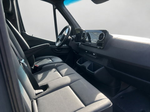 Mercedes-Benz Sprinter 314 2.2 CDI L2H2 PB Edition Full Options! 360 Camera, Cruise, LED, Leder, Automaat, Standkachel, Voorruit verwarming, Trekhaak, 10,5'' Mbux, Uniek!