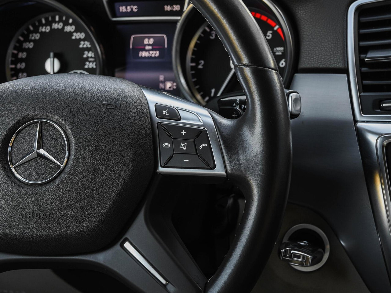 Mercedes-Benz M-Klasse