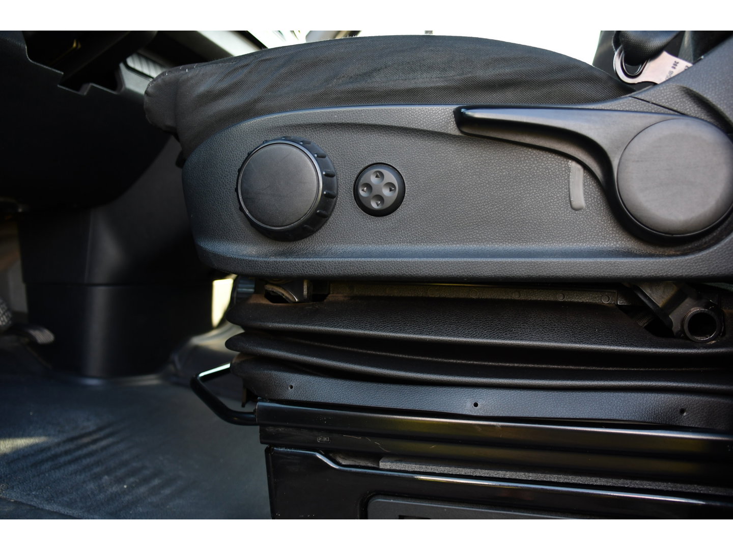 Mercedes-Benz Sprinter 319 3.0 CDI L2H1 DC Black Edition FULL OPTIONS! 360 Camera, Adaptieve Cruise, LED, 2 x Stoelverwarming, Standkacel, Autmaat, 10,5'' Mbux, Sensoren, Uniek!