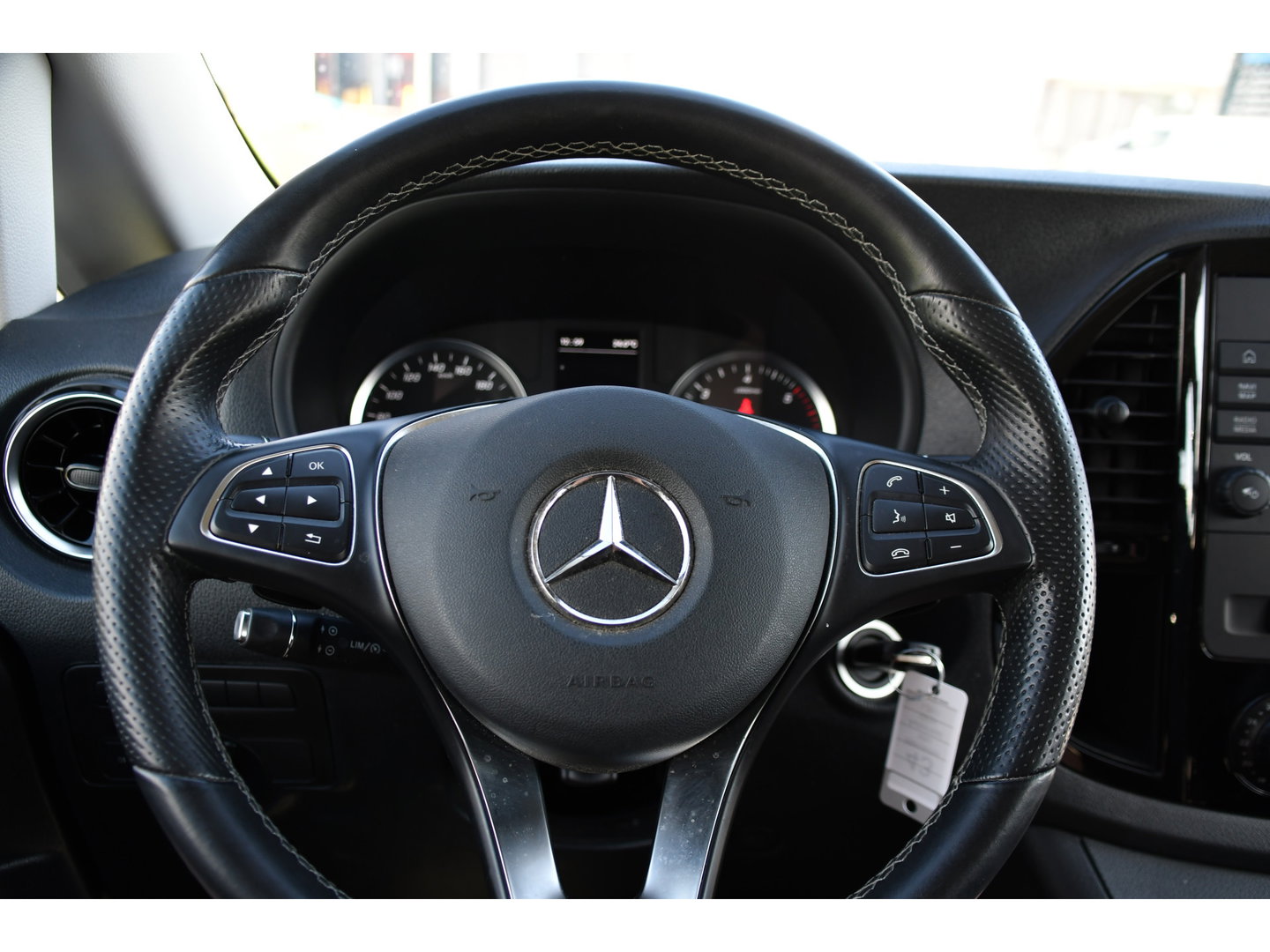 Mercedes-Benz Vito 190pk CDI L3 DC PB Edition Camera, Cruise, Carplay, LED, 2 x Schuifdeur, Automaat, Multimedia, Leder, Uniek!