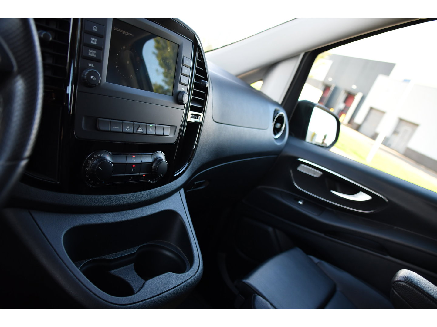 Mercedes-Benz Vito 190pk CDI L3 DC PB Edition Camera, Cruise, Carplay, LED, 2 x Schuifdeur, Automaat, Multimedia, Leder, Uniek!