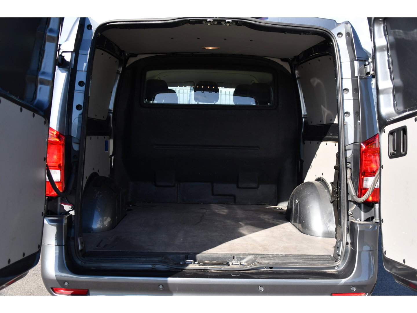 Mercedes-Benz Vito 190pk CDI L3 DC PB Edition Camera, Cruise, Carplay, LED, 2 x Schuifdeur, Automaat, Multimedia, Leder, Uniek!