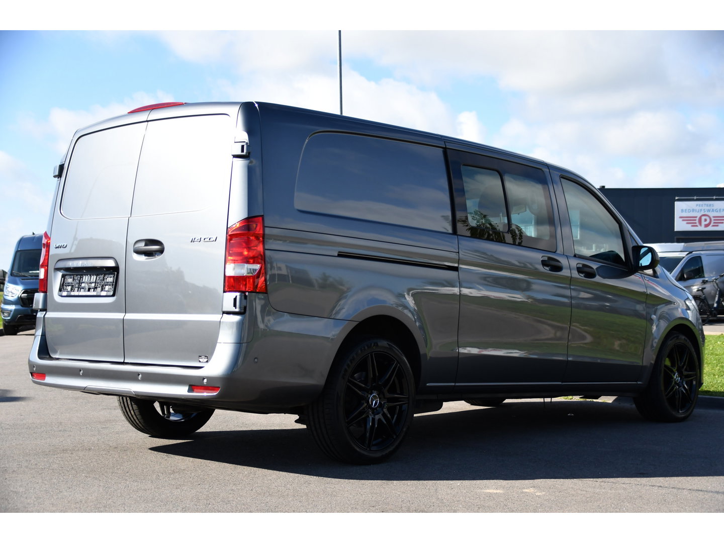 Mercedes-Benz Vito 190pk CDI L3 DC PB Edition Camera, Cruise, Carplay, LED, 2 x Schuifdeur, Automaat, Multimedia, Leder, Uniek!