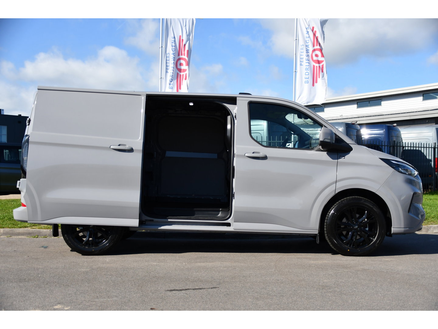 Ford Transit Custom 300 2.0 TDCI L1H1 Limited PB Edition Camera, Cruise, Carplay, LED, 136pk, Automaat, Sensoren, Trekhaak, Stoelverwarming, 136pk, Uniek!