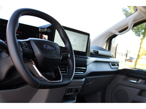 Ford Transit Custom 300 2.0 TDCI L1H1 Limited PB Edition Camera, Cruise, Carplay, LED, 136pk, Automaat, Sensoren, Trekhaak, Stoelverwarming, 136pk, Uniek!