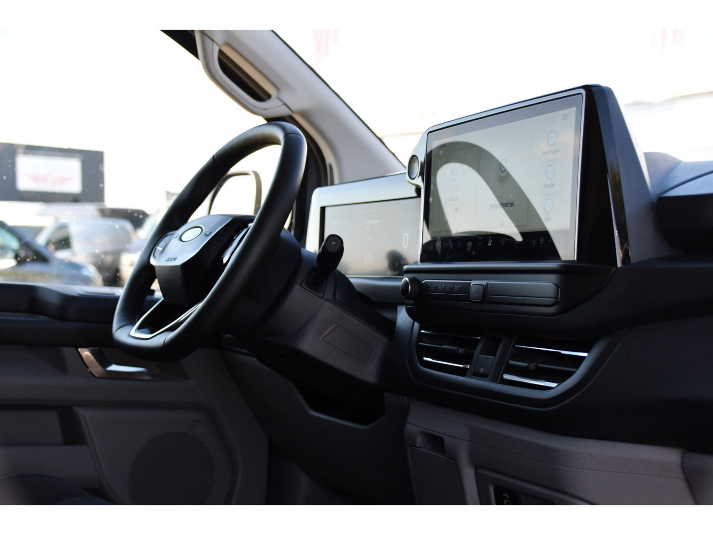 Ford Transit Custom 300 2.0 TDCI L1H1 Limited PB Edition Camera, Cruise, Carplay, LED, 136pk, Automaat, Sensoren, Trekhaak, Stoelverwarming, 136pk, Uniek!