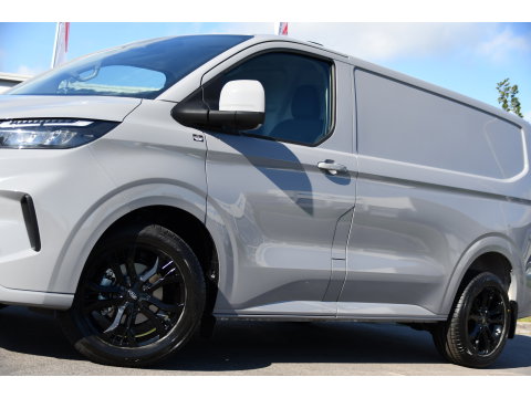 Ford Transit Custom 300 2.0 TDCI L1H1 Limited PB Edition Camera, Cruise, Carplay, LED, 136pk, Automaat, Sensoren, Trekhaak, Stoelverwarming, 136pk, Uniek!