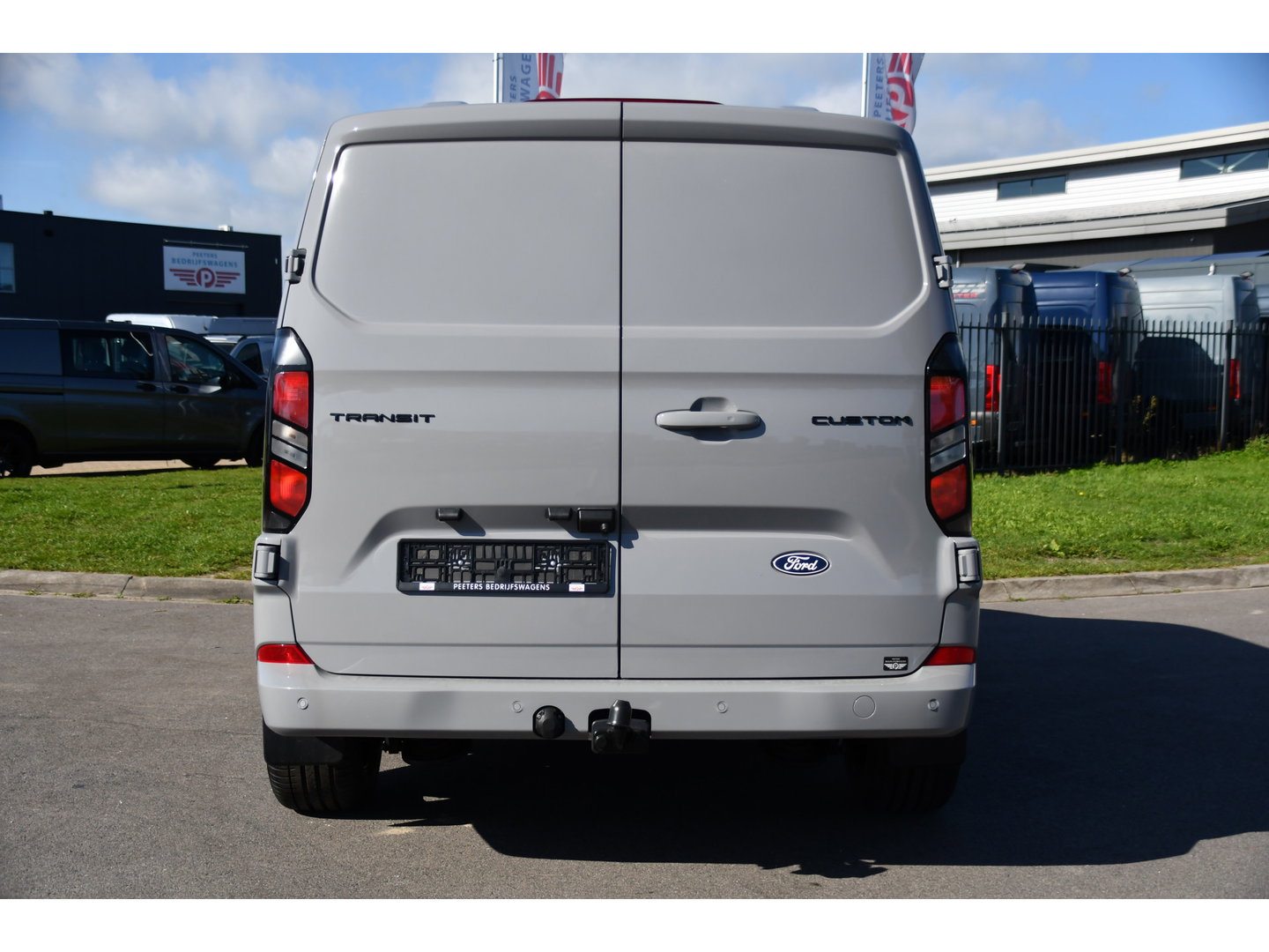 Ford Transit Custom 300 2.0 TDCI L1H1 Limited PB Edition Camera, Cruise, Carplay, LED, 136pk, Automaat, Sensoren, Trekhaak, Stoelverwarming, 136pk, Uniek!