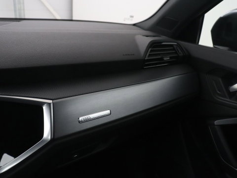 Audi Q3 45 TFSI e Advanced edition
