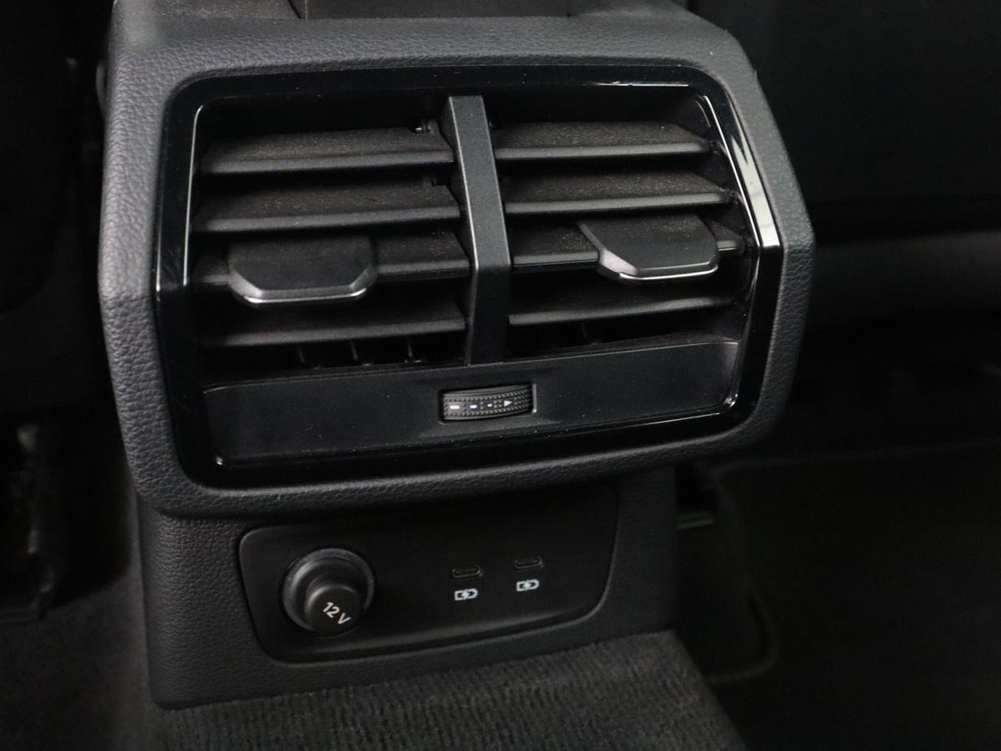 Audi Q3 45 TFSI e Advanced edition