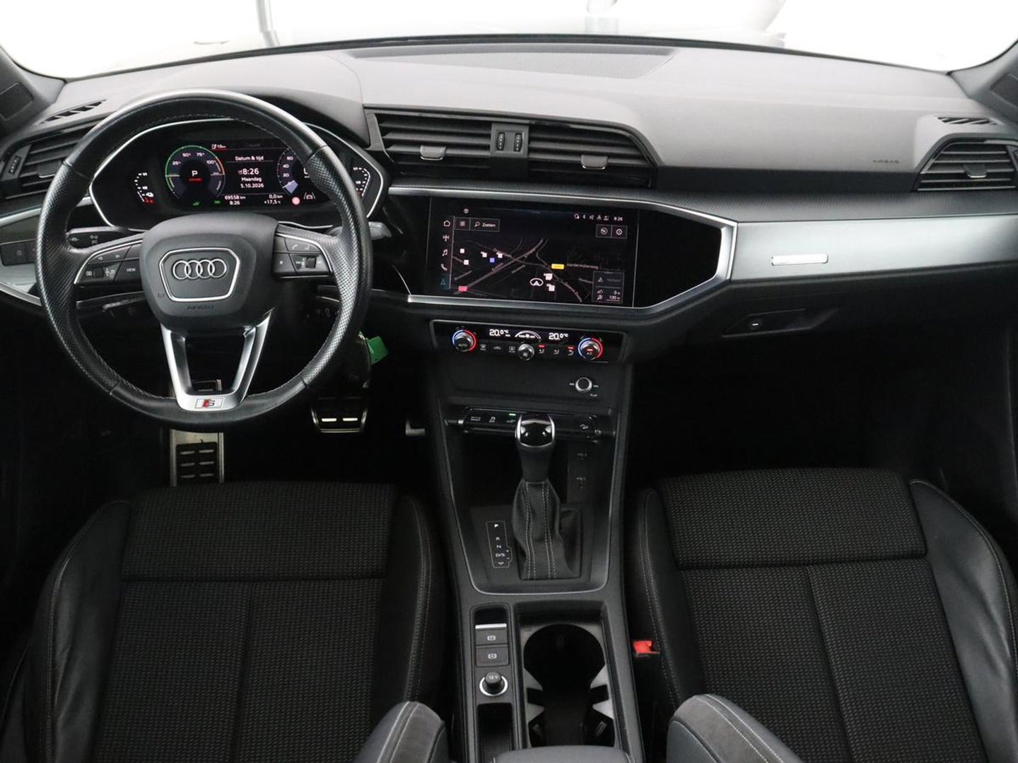 Audi Q3 45 TFSI e Advanced edition