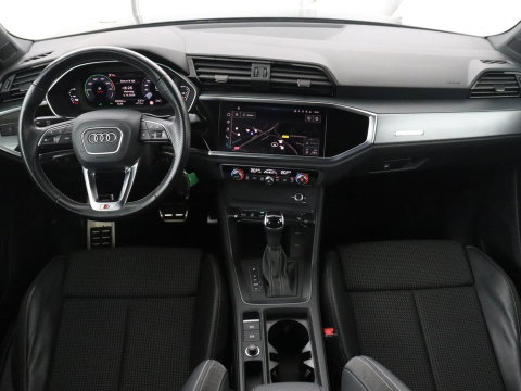 Audi Q3 45 TFSI e Advanced edition