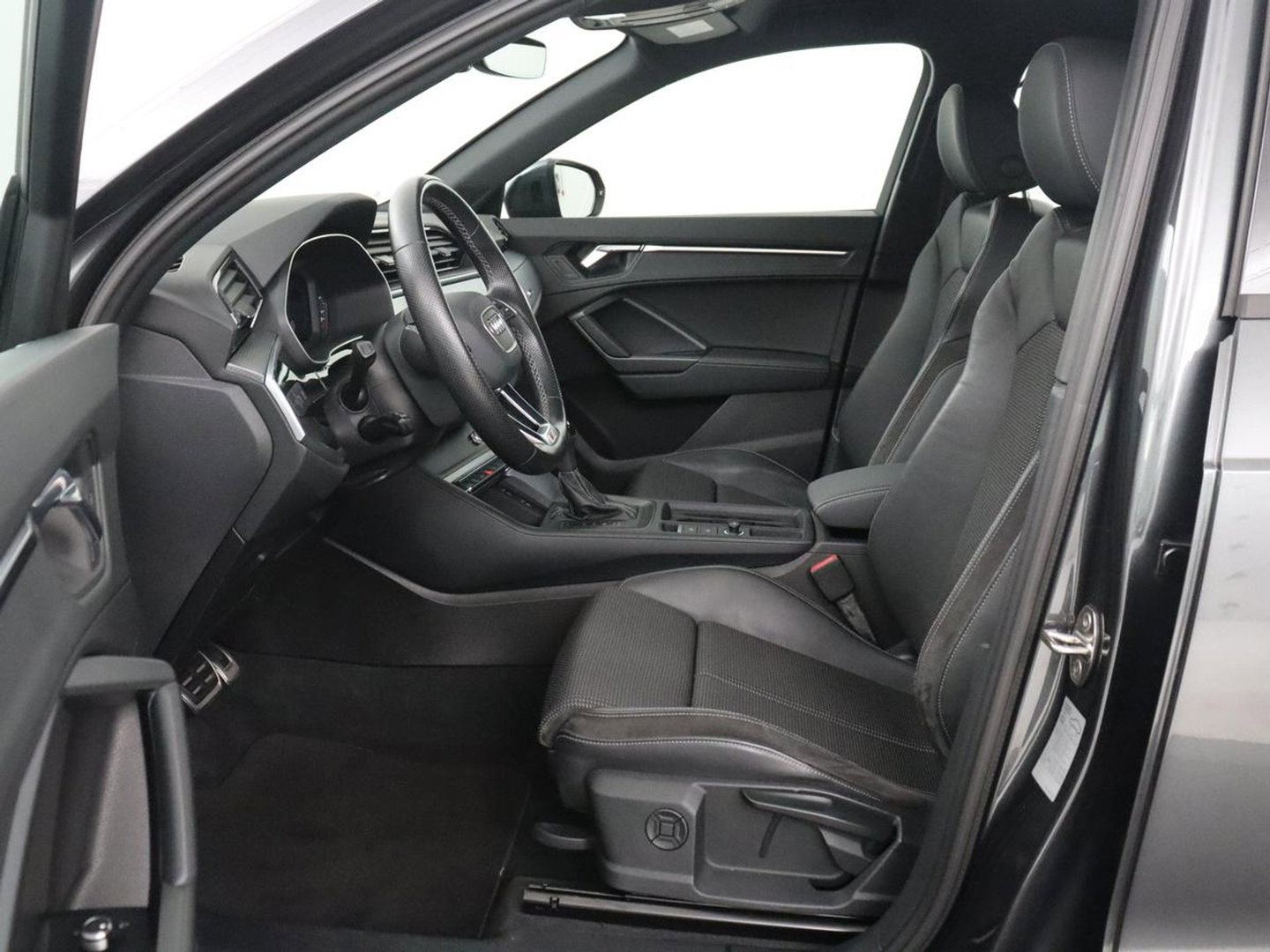 Audi Q3 45 TFSI e Advanced edition