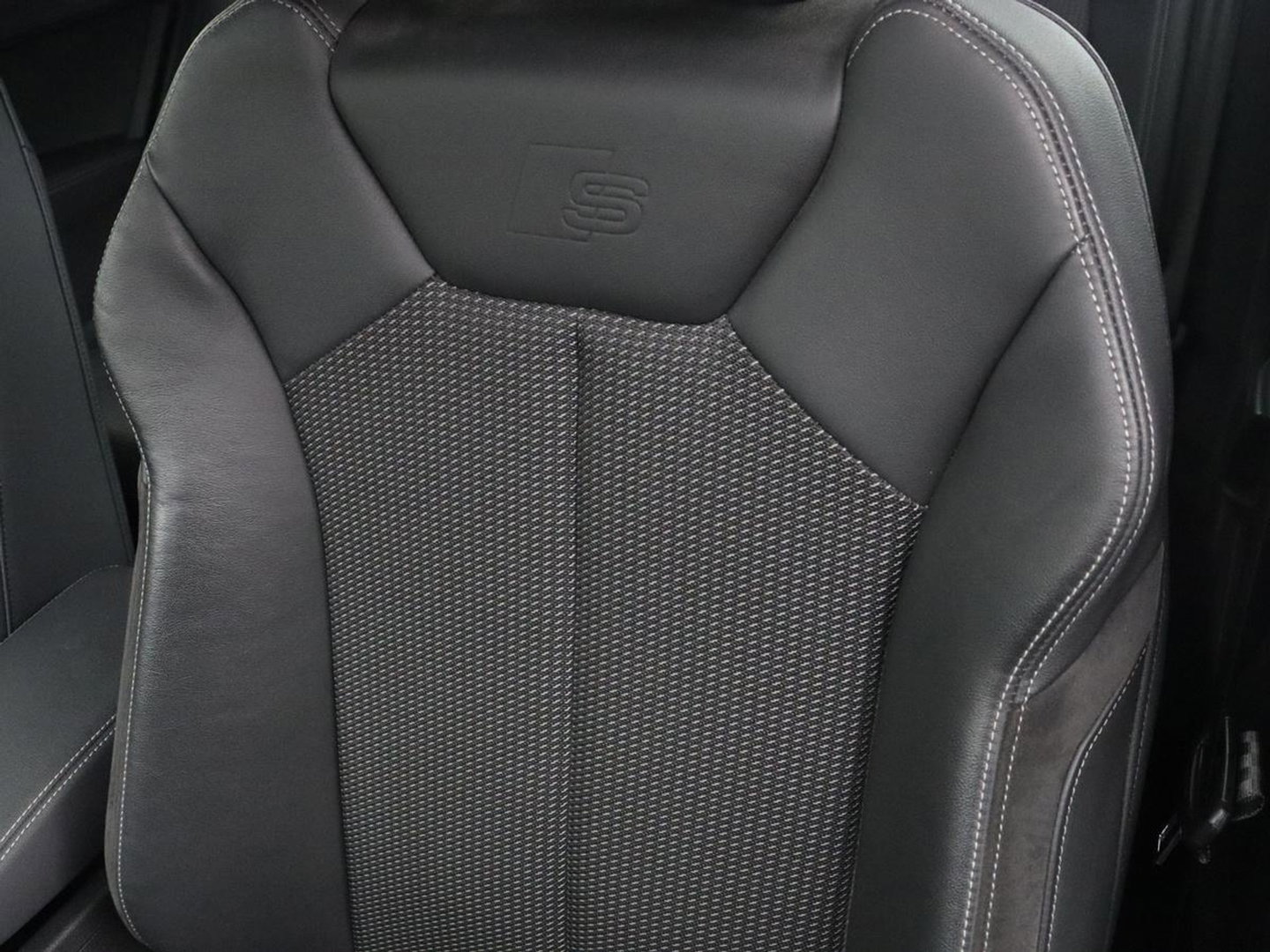 Audi Q3 45 TFSI e Advanced edition