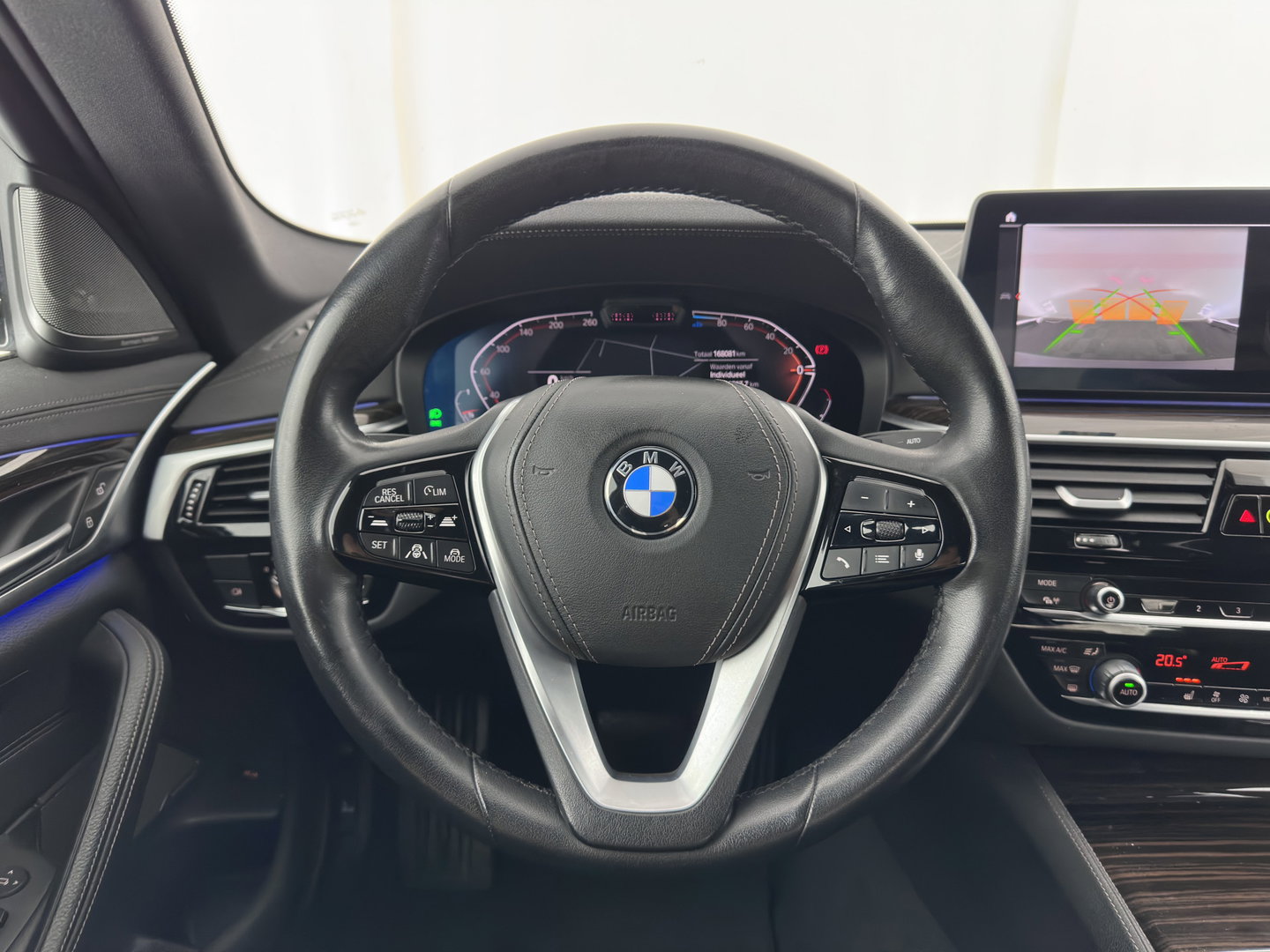 BMW 5 Serie 520d Business Edition Plus (INCL.BTW) Aut. *LEATHER | LASER-LED | HARMAN/KARDON | ADAPTIVE-CRUISE | BLIND-SPOT | MEMORY-PACK | CAMERA | DIGI-COCKPIT | AMBIENT-LIGHT | DAB+ | NAVI-FULLMAP | ECC | PDC | 18''ALU*