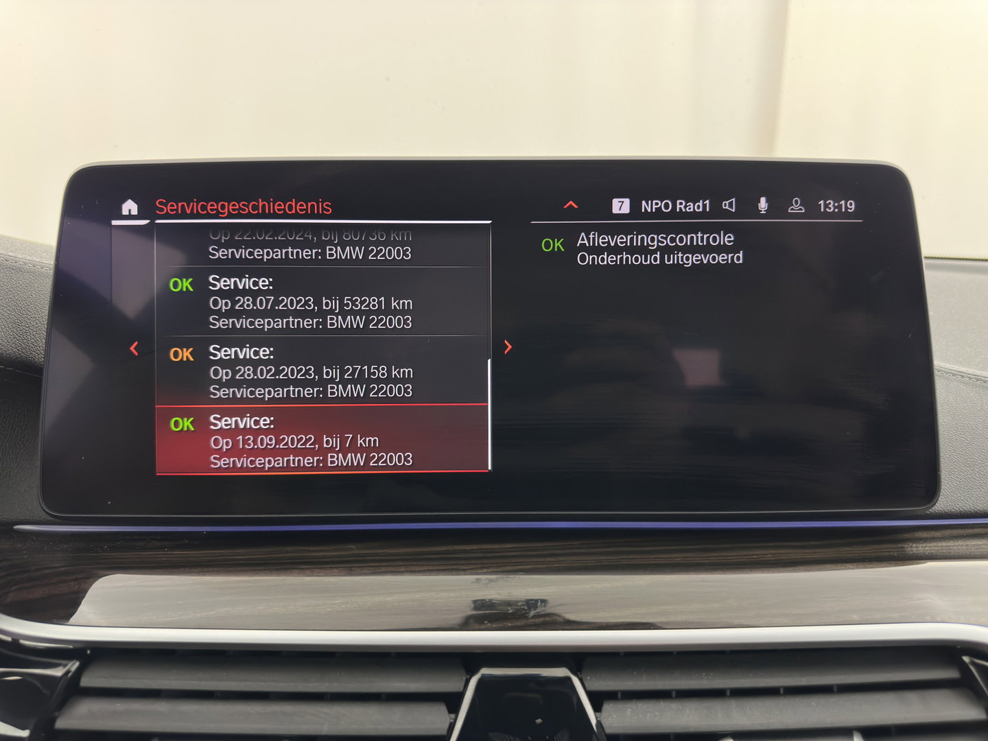 BMW 5 Serie 520d Business Edition Plus (INCL.BTW) Aut. *LEATHER | LASER-LED | HARMAN/KARDON | ADAPTIVE-CRUISE | BLIND-SPOT | MEMORY-PACK | CAMERA | DIGI-COCKPIT | AMBIENT-LIGHT | DAB+ | NAVI-FULLMAP | ECC | PDC | 18''ALU*