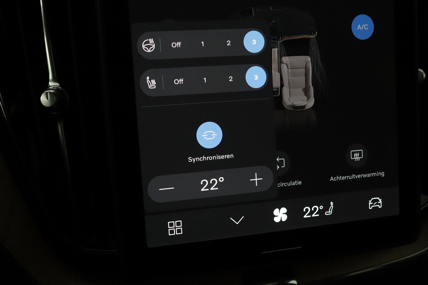 Volvo XC60 T8 Ultra Dark | Luchtvering | Harman/Kardon | Panoramadak | 360° Camera | Head-Up | Stoel+Stuurverwarming | ACC