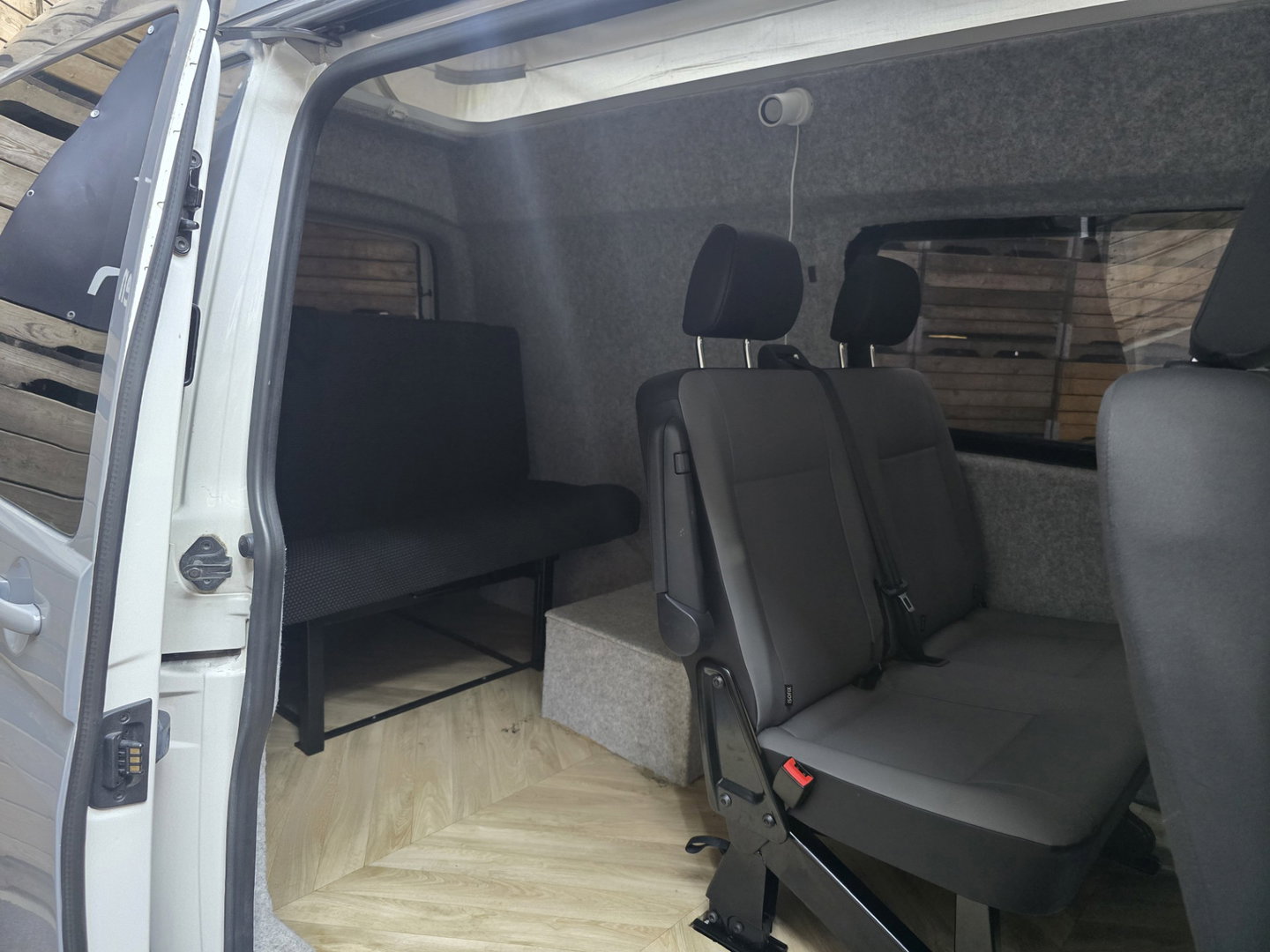Volkswagen Transporter Kombi 2.0 TDI L2H3 Trendline Hefdak Camper Navi Carplay PDC LM