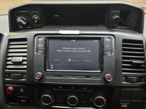 Volkswagen Transporter Kombi 2.0 TDI L2H3 Trendline Hefdak Camper Navi Carplay PDC LM