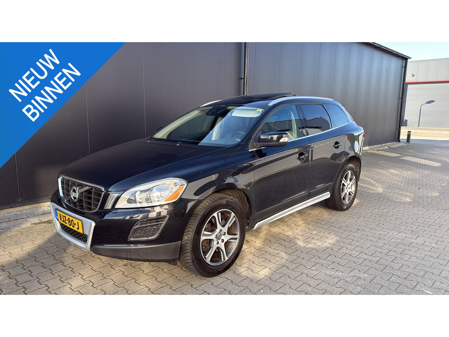 Volvo XC60 2.4 D5 AWD Summum Pano Leer Grijs kenteken