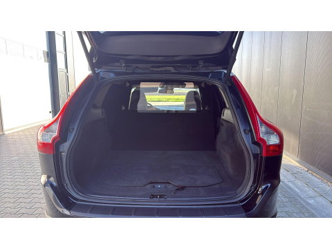 Volvo XC60 2.4 D5 AWD Summum Pano Leer Grijs kenteken