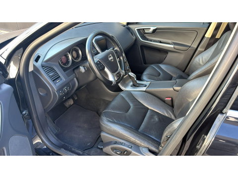 Volvo XC60 2.4 D5 AWD Summum Pano Leer Grijs kenteken