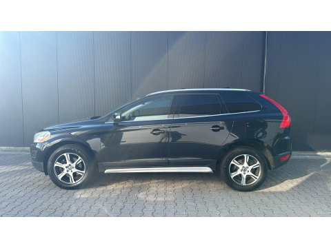 Volvo XC60 2.4 D5 AWD Summum Pano Leer Grijs kenteken