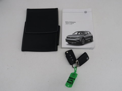 Volkswagen Tiguan 1.5 eHybrid Edition 20 SOH 93,3 % | R-Line | Trekhaak | LED | Camera | Apple Carplay |