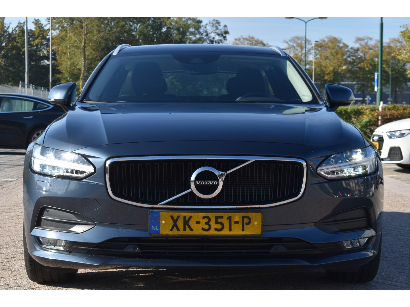 Volvo V90 2.0 T4 Momentum Business Pack Connect 191 pk | NL-Auto | Camera | Carplay | Stoelverwarming 4x | Standkachel | Full LED | NAP
