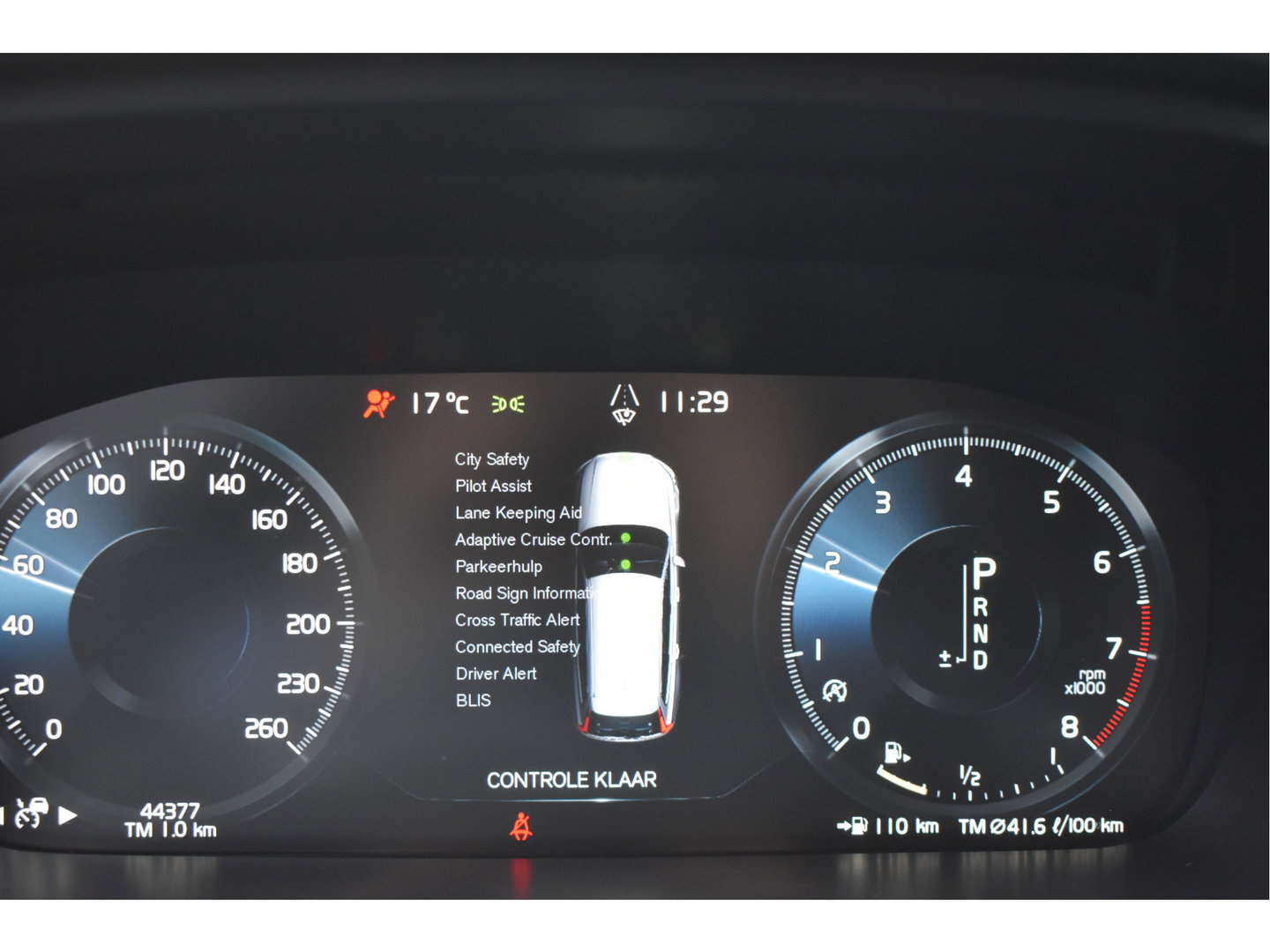 Volvo V90 2.0 T4 Momentum Business Pack Connect 191 pk | NL-Auto | Camera | Carplay | Stoelverwarming 4x | Standkachel | Full LED | NAP