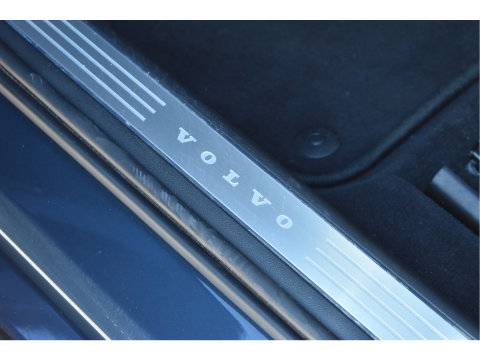 Volvo V90 2.0 T4 Momentum Business Pack Connect 191 pk | NL-Auto | Camera | Carplay | Stoelverwarming 4x | Standkachel | Full LED | NAP