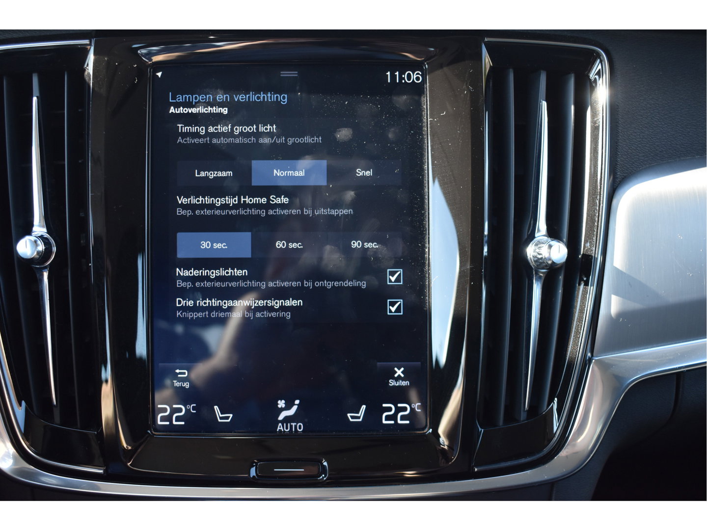 Volvo V90 2.0 T4 Momentum Business Pack Connect 191 pk | NL-Auto | Camera | Carplay | Stoelverwarming 4x | Standkachel | Full LED | NAP