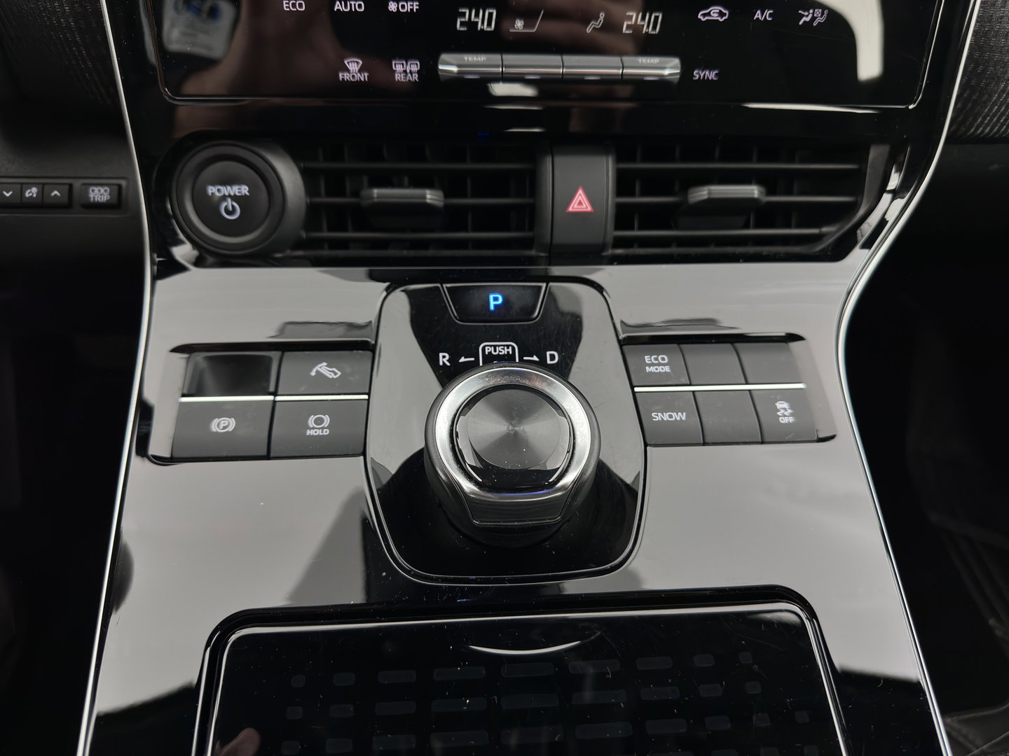Toyota Bz4x Business 71 kWh (3-Fase-11kW) {SoH-88%} (INCL.BTW) *FULL-LED | ADAPTIVE-CRUISE | CAMERA | NAVI-FULLMAP | KEYLESS | ECC | PDC | 18''ALU | TOWBAR*