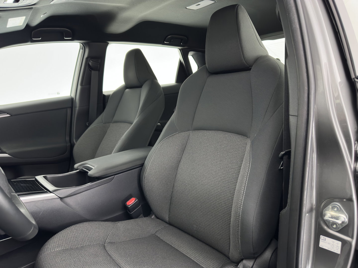 Toyota Bz4x Business 71 kWh (3-Fase-11kW) {SoH-88%} (INCL.BTW) *FULL-LED | ADAPTIVE-CRUISE | CAMERA | NAVI-FULLMAP | KEYLESS | ECC | PDC | 18''ALU | TOWBAR*