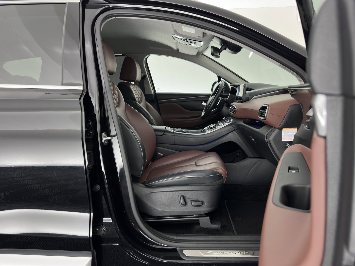 Hyundai Santa Fe 1.6 T-GDI PHEV Premium (Plug-in) (INCL-BTW) *HEAD-UP | LEATHER | FULL-LED | ADAPTIVE-CRUISE | TOP-VIEW | BLINDSPOT | MEMORY-PACK | DIGI-COCKPIT | SHIFTPADDLES | PRIVACYGLASS | NAVI-FULLMAP | 19''ALU | TOWBAR*
