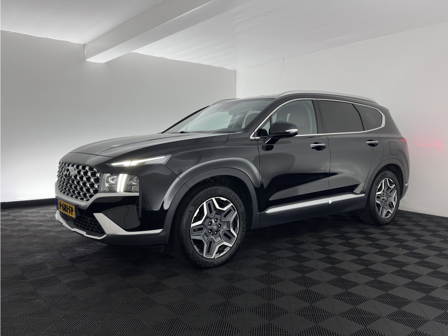 Hyundai Santa Fe 1.6 T-GDI PHEV Premium (Plug-in) (INCL-BTW) *HEAD-UP | LEATHER | FULL-LED | ADAPTIVE-CRUISE | TOP-VIEW | BLINDSPOT | MEMORY-PACK | DIGI-COCKPIT | SHIFTPADDLES | PRIVACYGLASS | NAVI-FULLMAP | 19''ALU | TOWBAR*