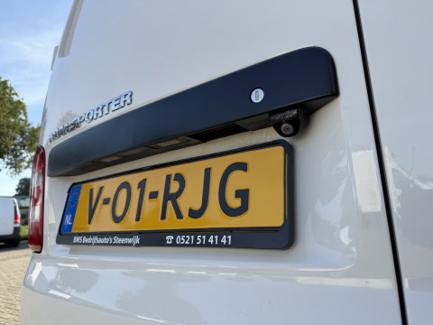 Volkswagen Transporter 2.0 TDI 115pk L1H1 Comfortline / euro 6 / bpm vrij / vaste prijs rijklaar € 11.950 ex btw / lease vanaf € 201 / airco / aplle carplat / android auto / trekhaak / achteruit rijcamera !