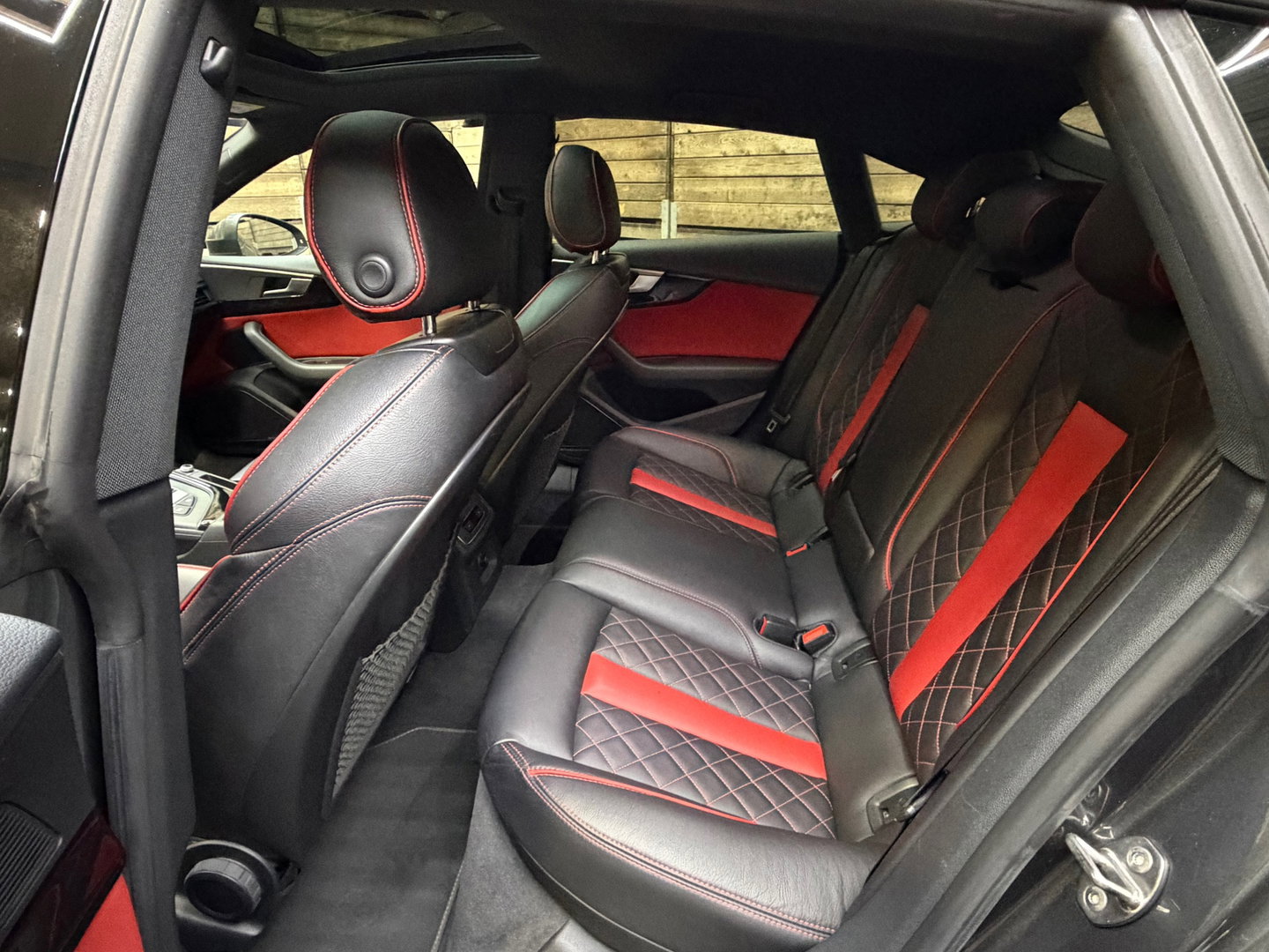 Audi A5 Sportback 40 TFSI Sport S-line Edition Pano Leder Navi Clima Camera B&O Carplay 19"LM 240 PK!
