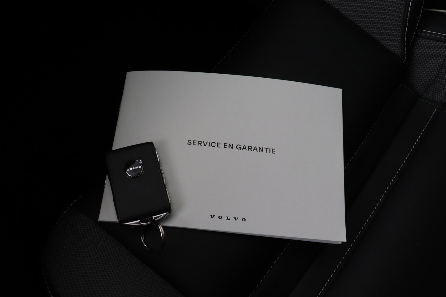 Volvo XC60 T6 Plus Black Edition | Harman/Kardon | Panoramadak | 360° Camera | Head-Up | Stoel+Stuurverwarming | Pilot Assist | 21 Inch | ACC