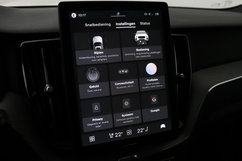 Volvo XC60 T6 Plus Black Edition | Harman/Kardon | Panoramadak | 360° Camera | Head-Up | Stoel+Stuurverwarming | Pilot Assist | 21 Inch | ACC
