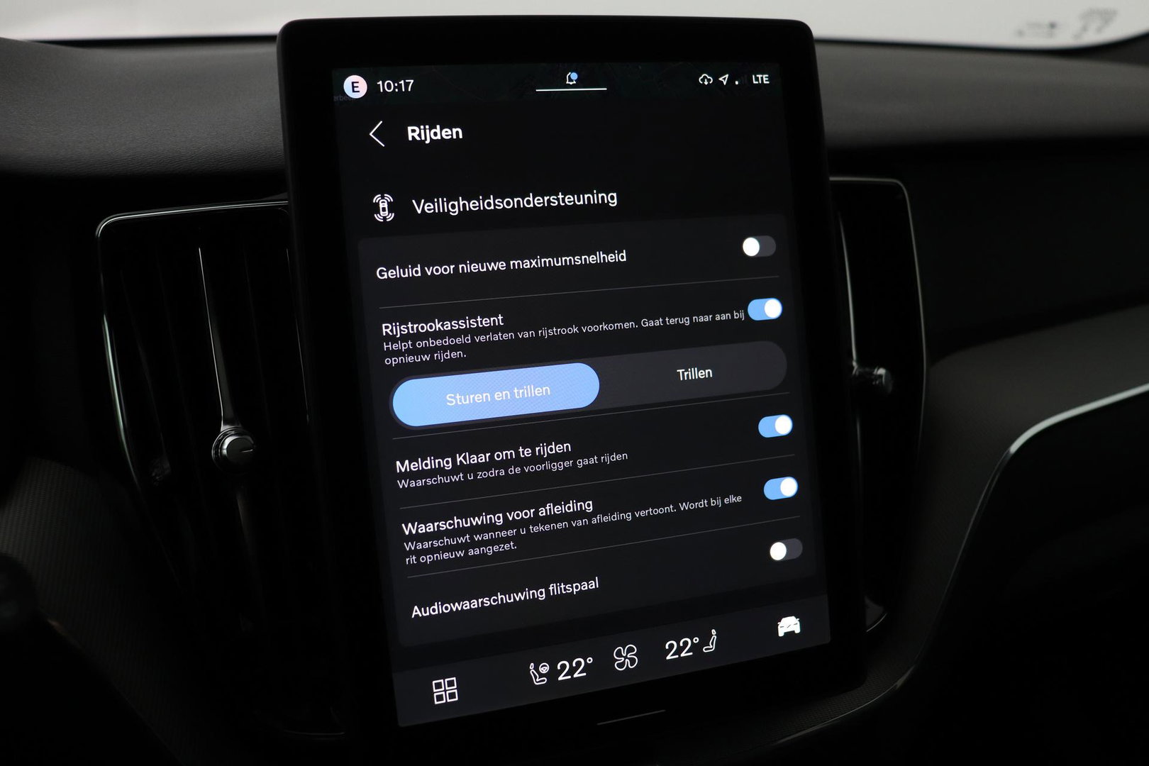 Volvo XC60 T6 Plus Black Edition | Harman/Kardon | Panoramadak | 360° Camera | Head-Up | Stoel+Stuurverwarming | Pilot Assist | 21 Inch | ACC
