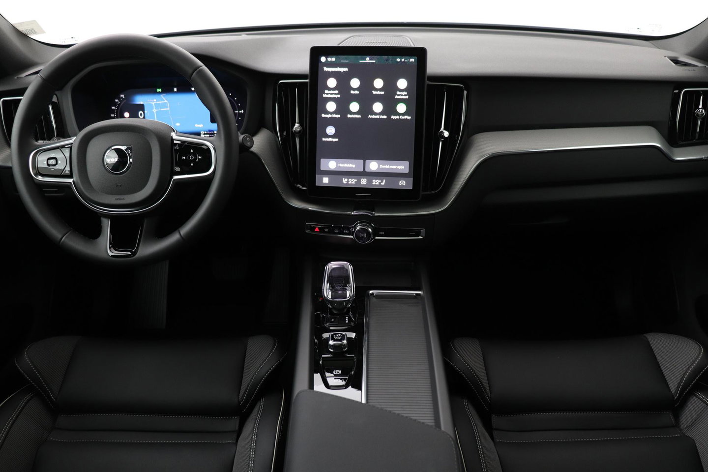 Volvo XC60 T6 Plus Black Edition | Harman/Kardon | Panoramadak | 360° Camera | Head-Up | Stoel+Stuurverwarming | Pilot Assist | 21 Inch | ACC