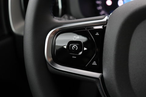 Volvo XC60 T6 Plus Black Edition | Harman/Kardon | Panoramadak | 360° Camera | Head-Up | Stoel+Stuurverwarming | Pilot Assist | 21 Inch | ACC