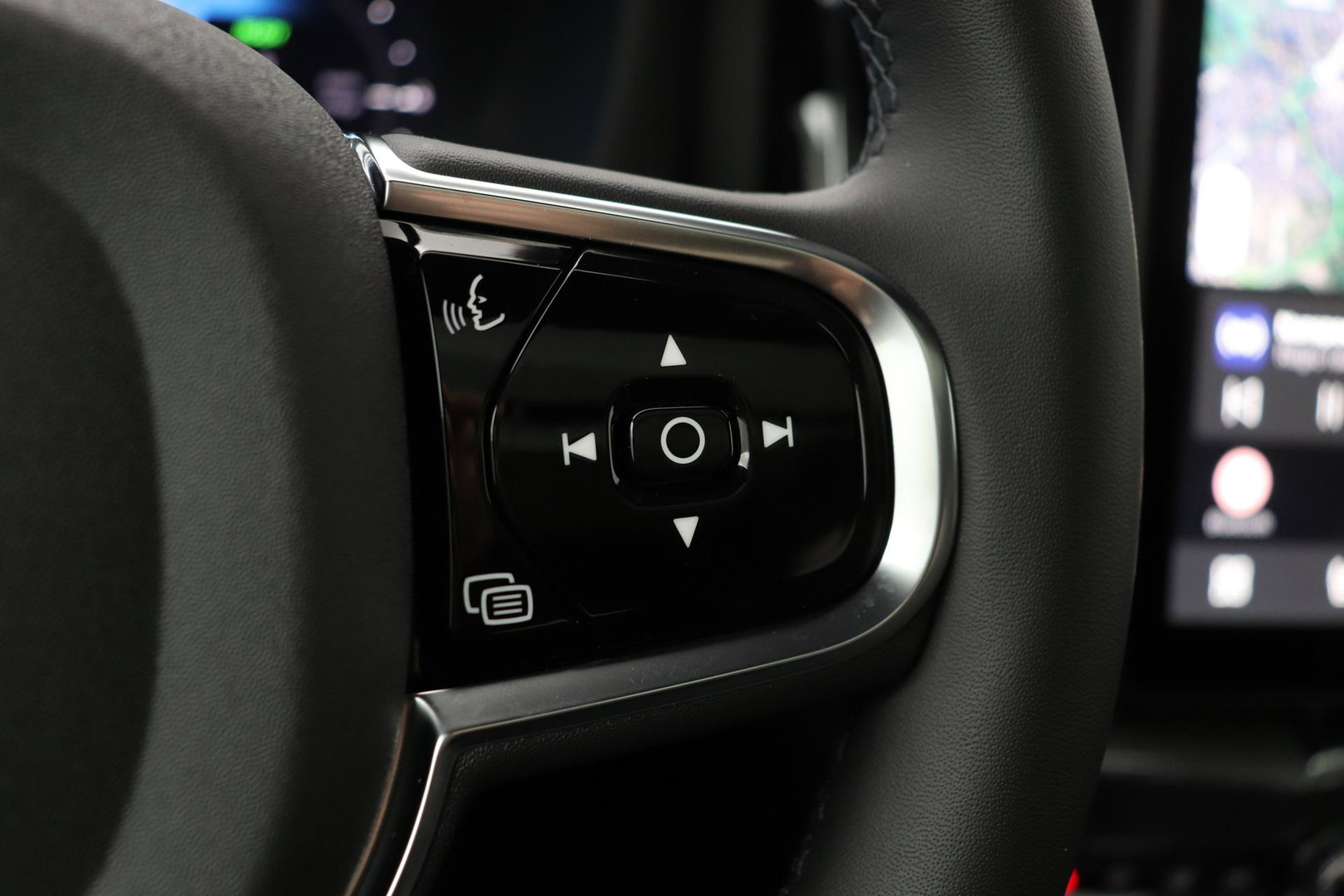 Volvo XC60 T6 Plus Black Edition | Harman/Kardon | Panoramadak | 360° Camera | Head-Up | Stoel+Stuurverwarming | Pilot Assist | 21 Inch | ACC