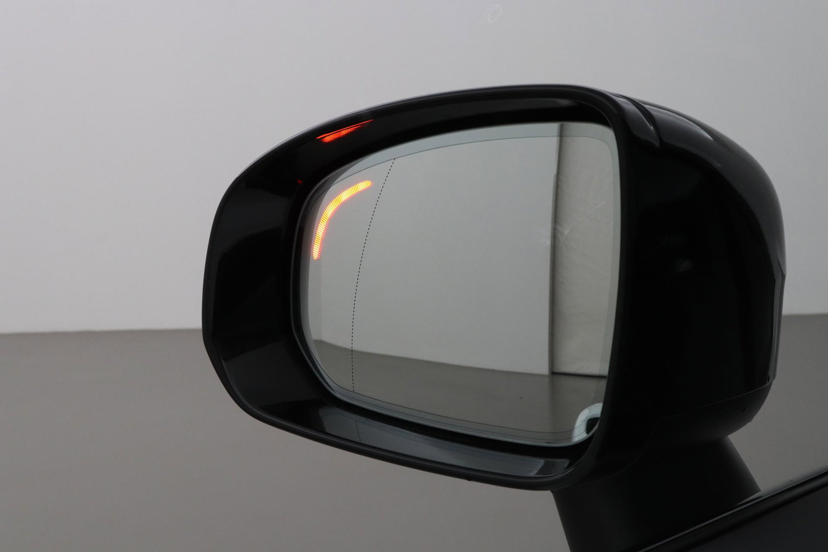 Volvo XC60 T6 Plus Black Edition | Harman/Kardon | Panoramadak | 360° Camera | Head-Up | Stoel+Stuurverwarming | Pilot Assist | 21 Inch | ACC