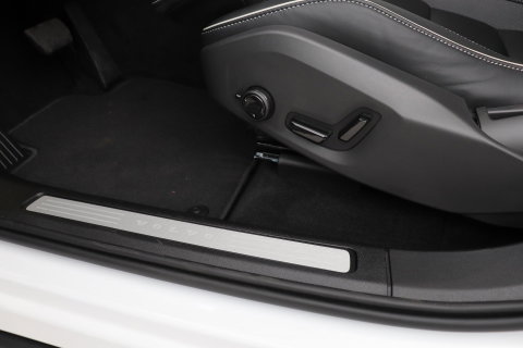 Volvo XC60 T6 Plus Black Edition | Harman/Kardon | Panoramadak | 360° Camera | Head-Up | Stoel+Stuurverwarming | Pilot Assist | 21 Inch | ACC