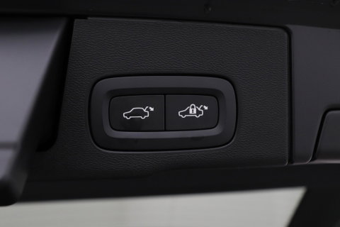 Volvo XC60 T6 Plus Black Edition | Harman/Kardon | Panoramadak | 360° Camera | Head-Up | Stoel+Stuurverwarming | Pilot Assist | 21 Inch | ACC