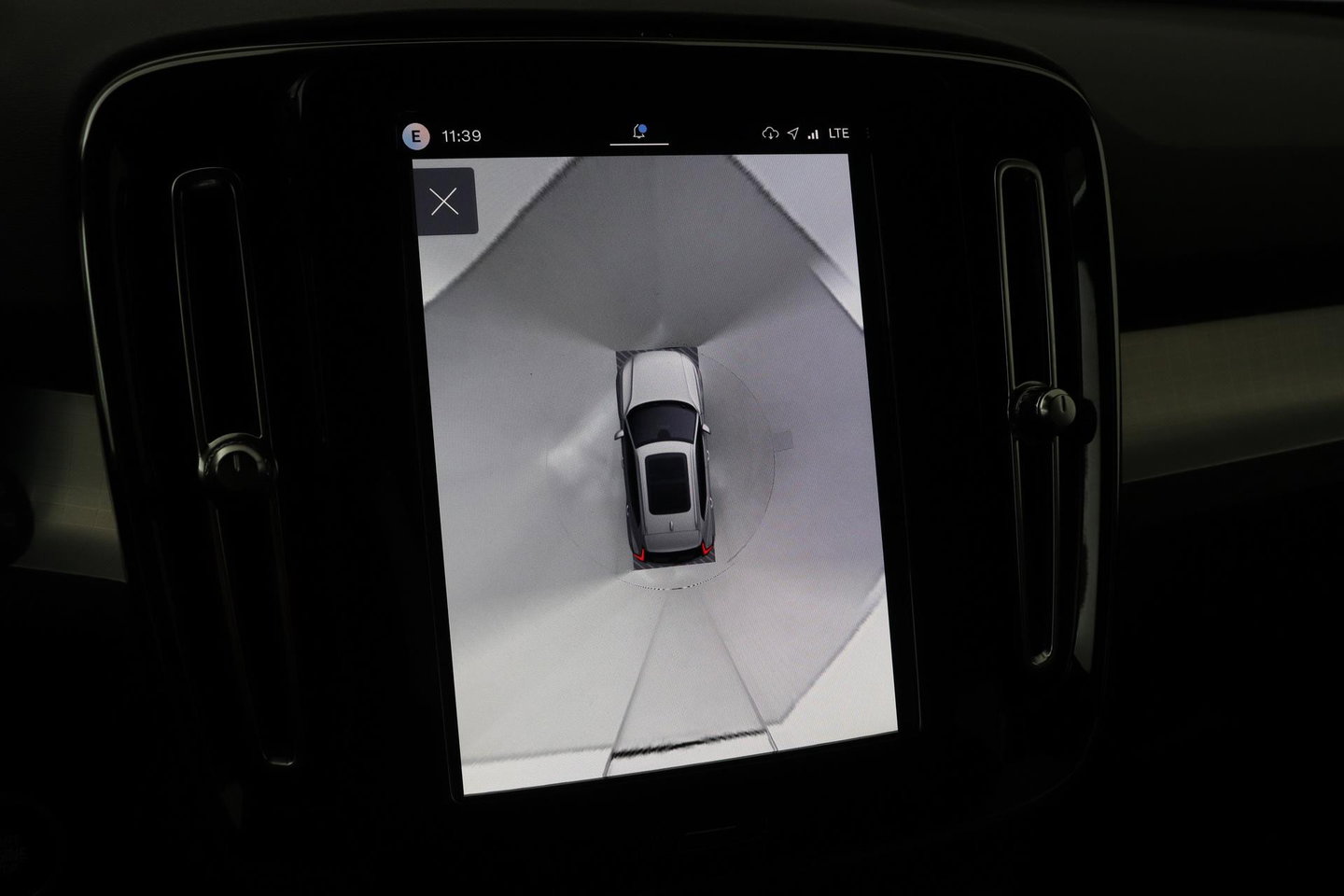 Volvo XC40 2.0 B3 Plus Dark | Harman/Kardon | ACC | 360° Camera | Memory | Keyless | Stoel+Stuurverwarming