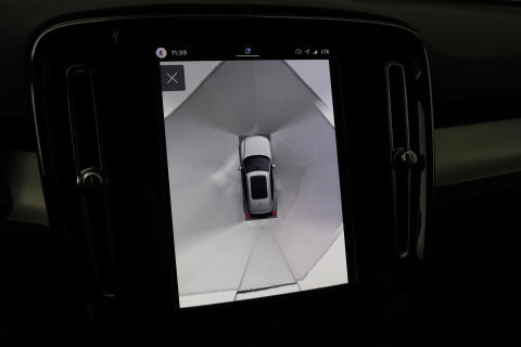 Volvo XC40 2.0 B3 Plus Dark | Harman/Kardon | ACC | 360° Camera | Memory | Keyless | Stoel+Stuurverwarming
