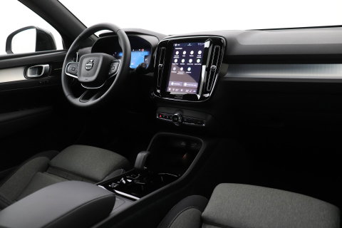 Volvo XC40 2.0 B3 Plus Dark | Harman/Kardon | ACC | 360° Camera | Memory | Keyless | Stoel+Stuurverwarming